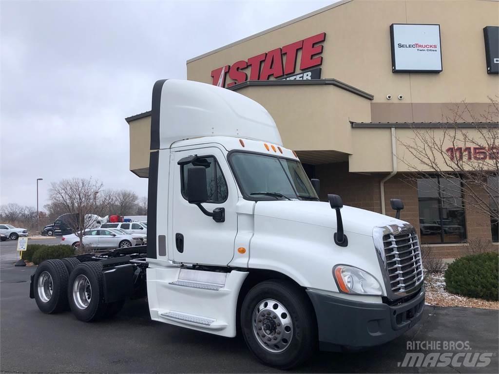 Freightliner Cascadia Conventional Trucks / Tractor Trucks