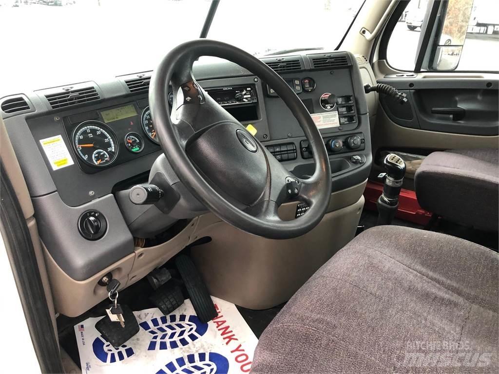 Freightliner Cascadia Conventional Trucks / Tractor Trucks