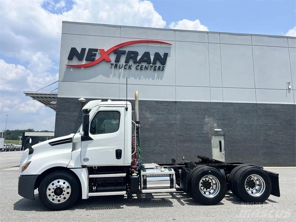 Freightliner Cascadia Conventional Trucks / Tractor Trucks
