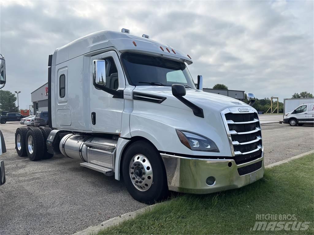 Freightliner Cascadia Conventional Trucks / Tractor Trucks