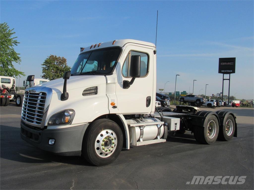 Freightliner Cascadia Conventional Trucks / Tractor Trucks