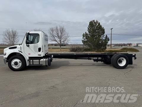 Freightliner M2 106 Conventional Trucks / Tractor Trucks