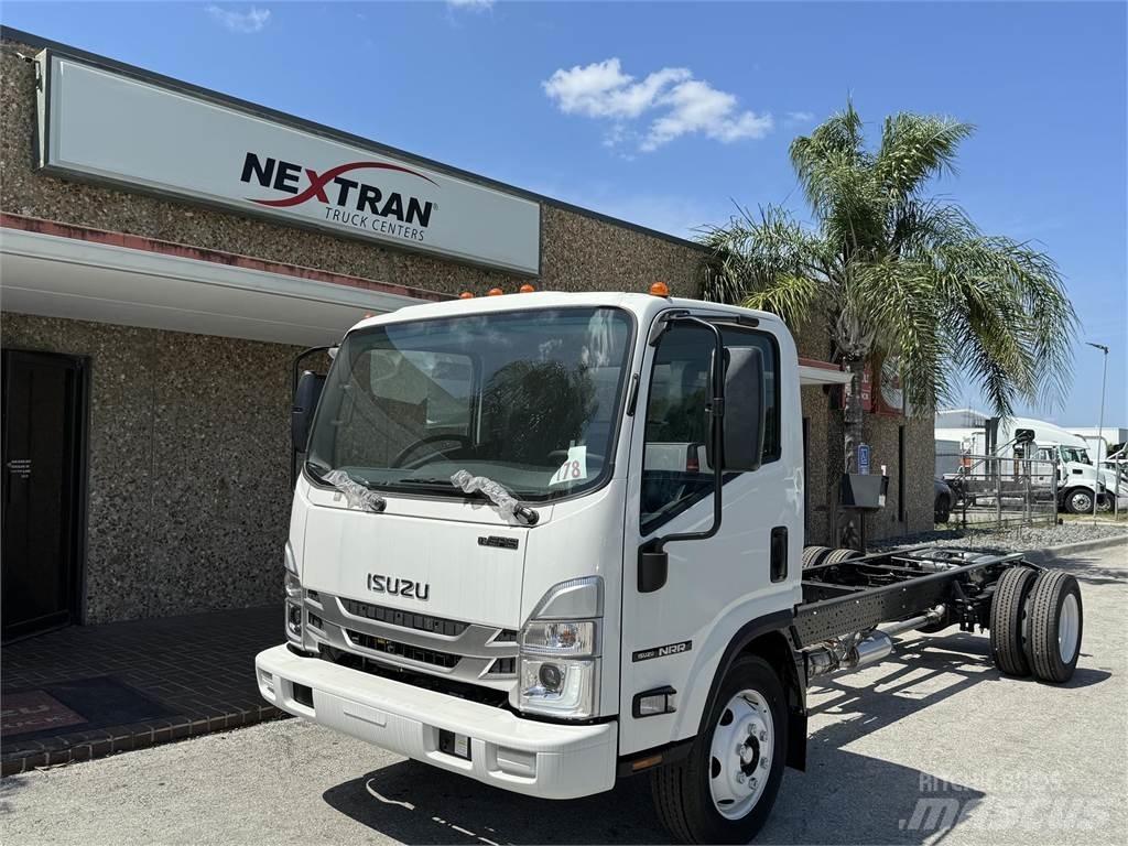 Isuzu NPR-1F404 Box body trucks