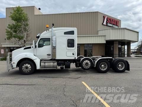 Kenworth T880 Conventional Trucks / Tractor Trucks