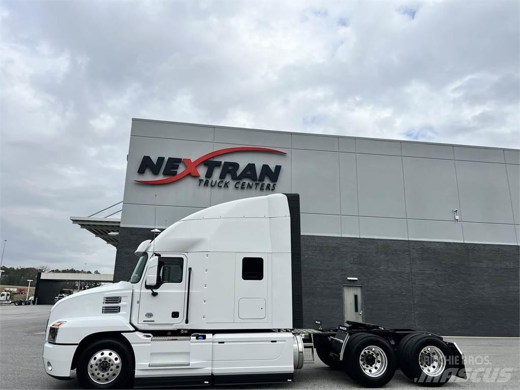 Mack AN64T Conventional Trucks / Tractor Trucks