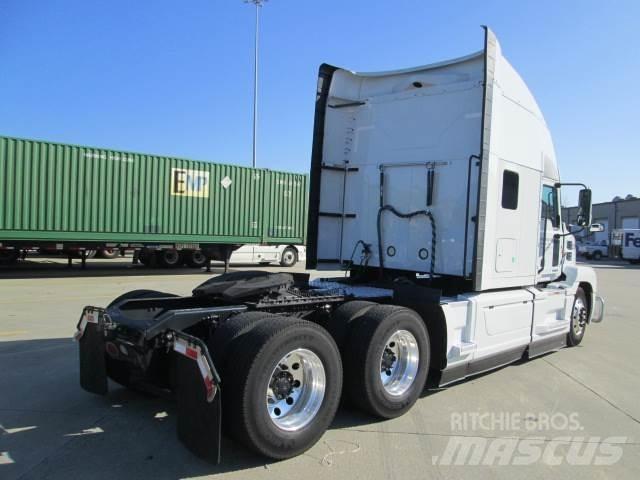 Mack AN64T Conventional Trucks / Tractor Trucks