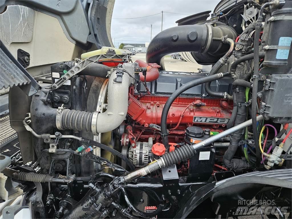 Mack AN64T Conventional Trucks / Tractor Trucks