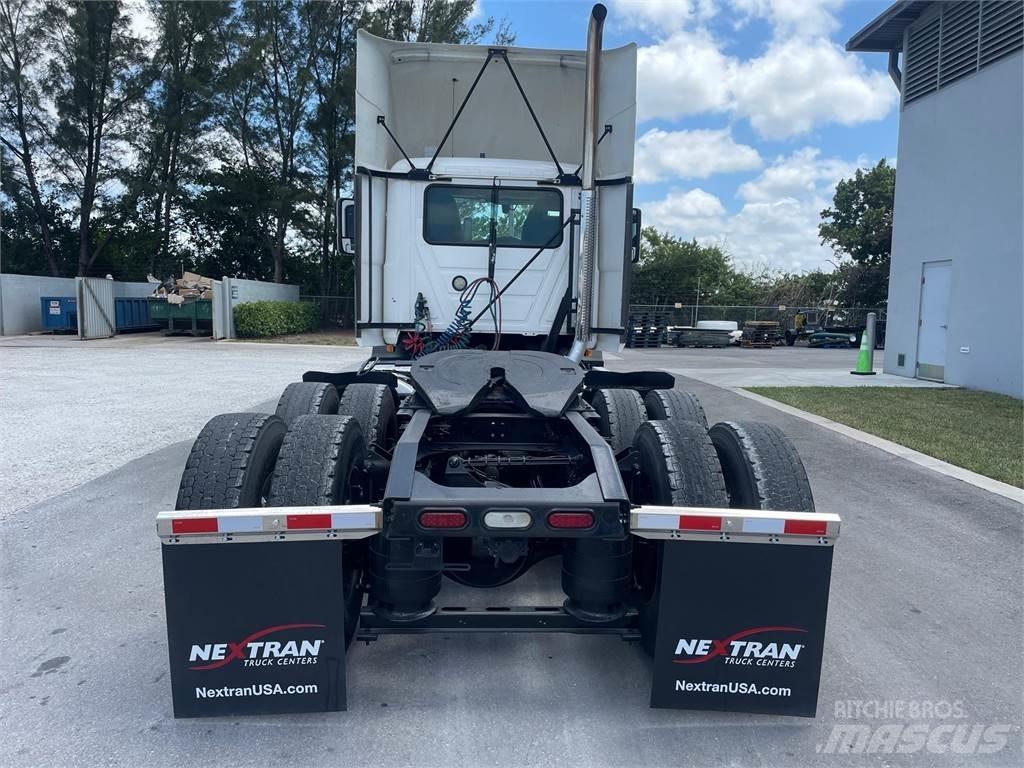 Mack AN64T Conventional Trucks / Tractor Trucks