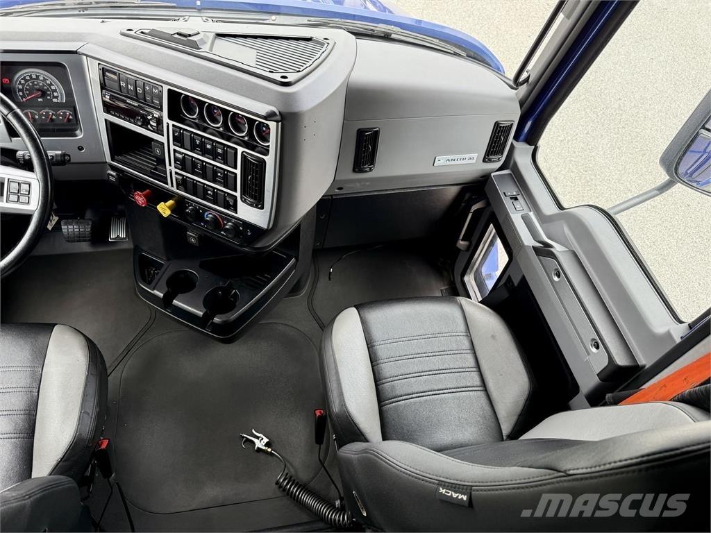 Mack AN64T Conventional Trucks / Tractor Trucks