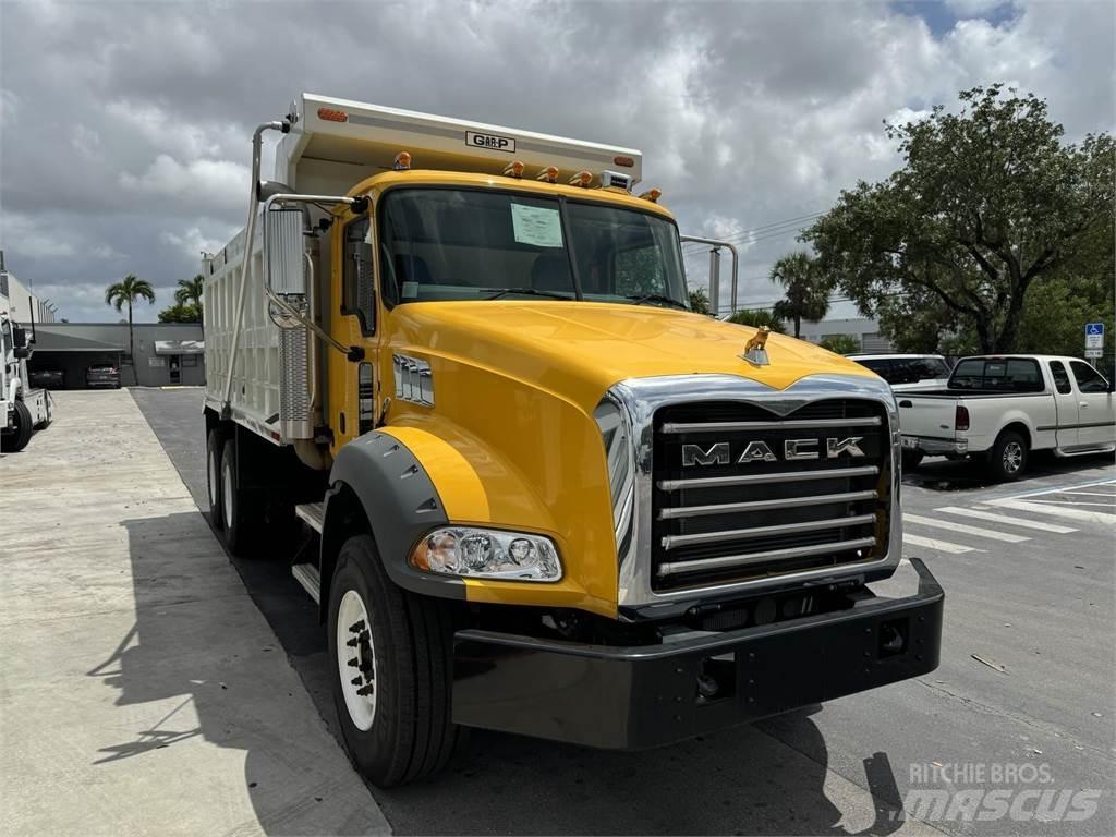 Mack GR64BRX Dump Trucks