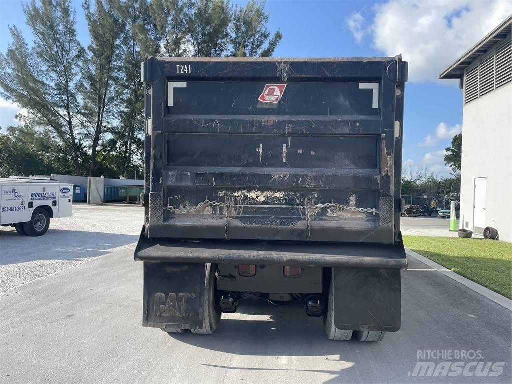 Mack GR64F Dump Trucks