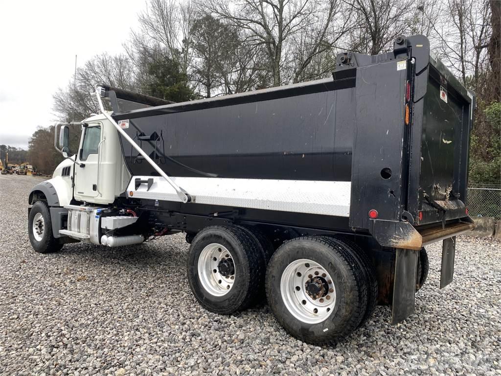 Mack GR64FR Dump Trucks