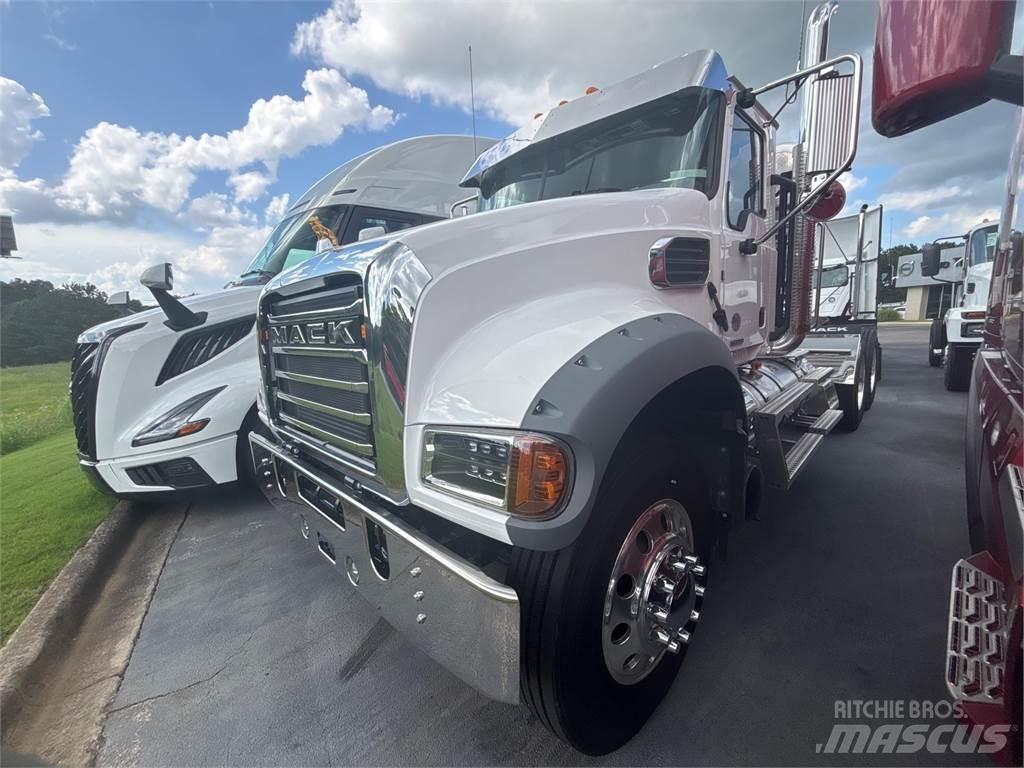 Mack GR64FT Conventional Trucks / Tractor Trucks