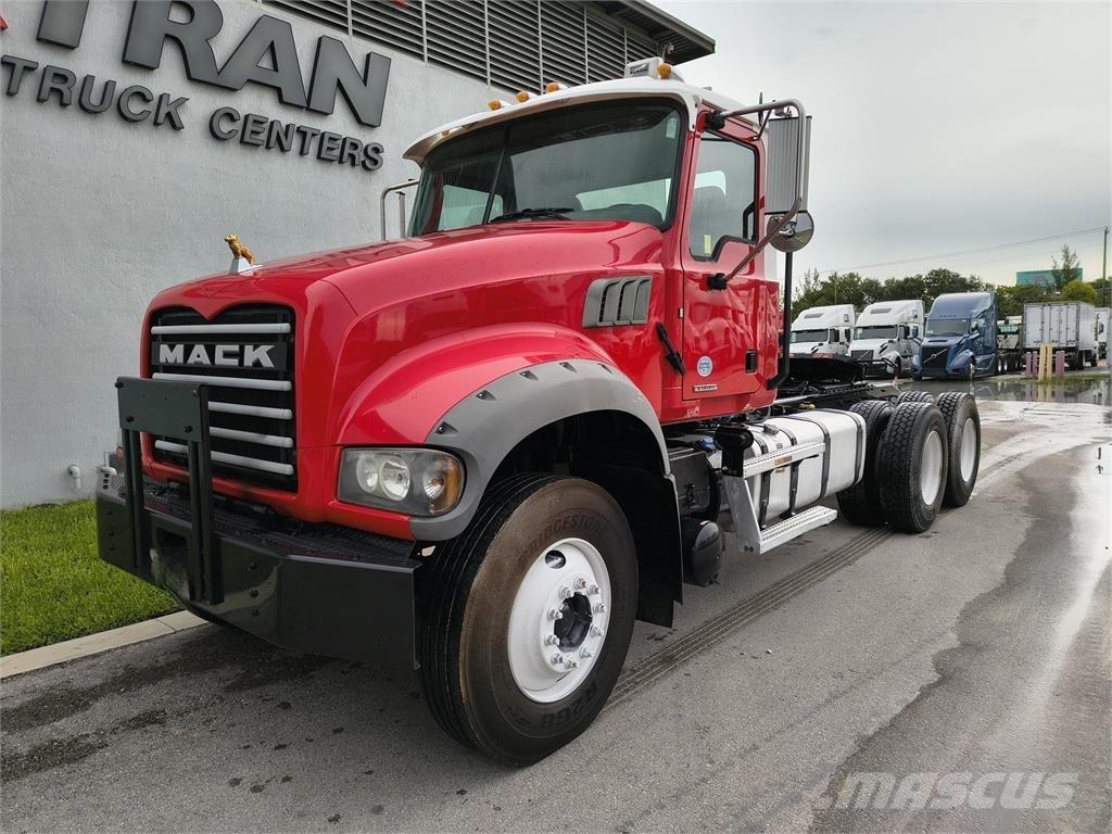 Mack GR64FT Conventional Trucks / Tractor Trucks