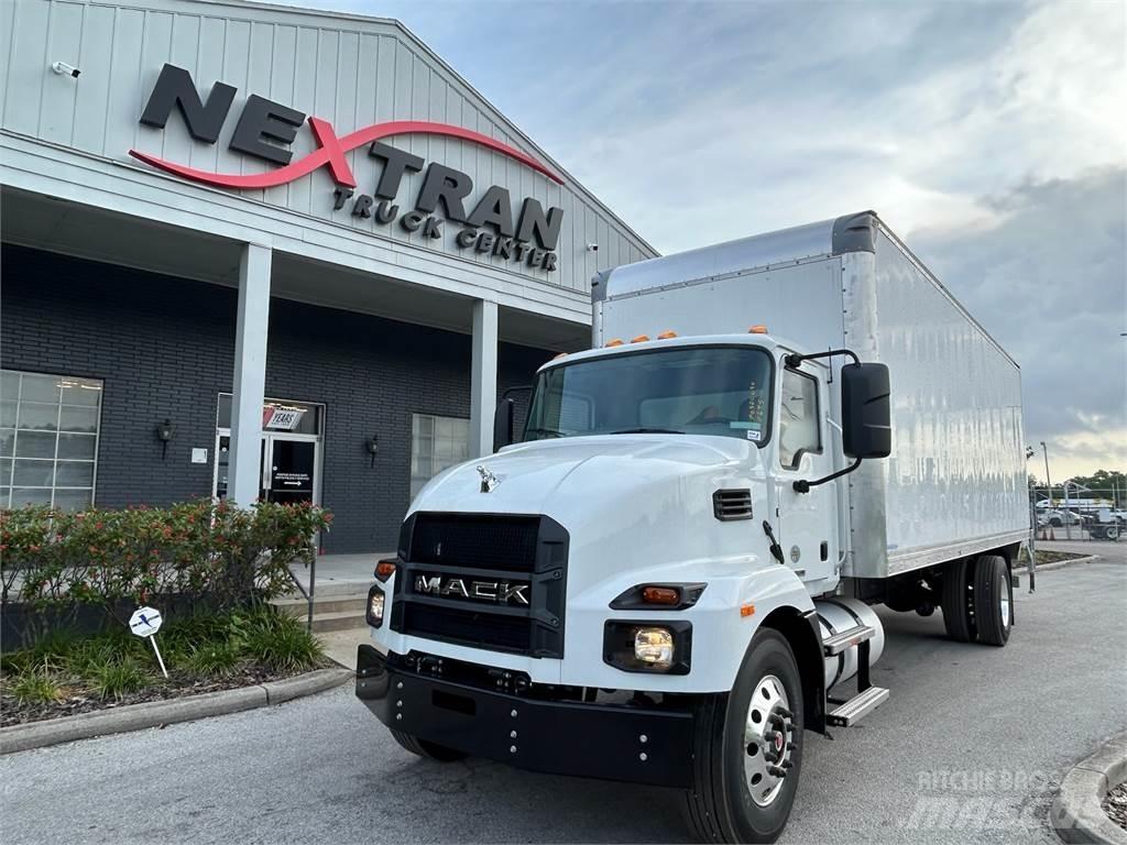 Mack MD6 42R Cab & Chassis Trucks