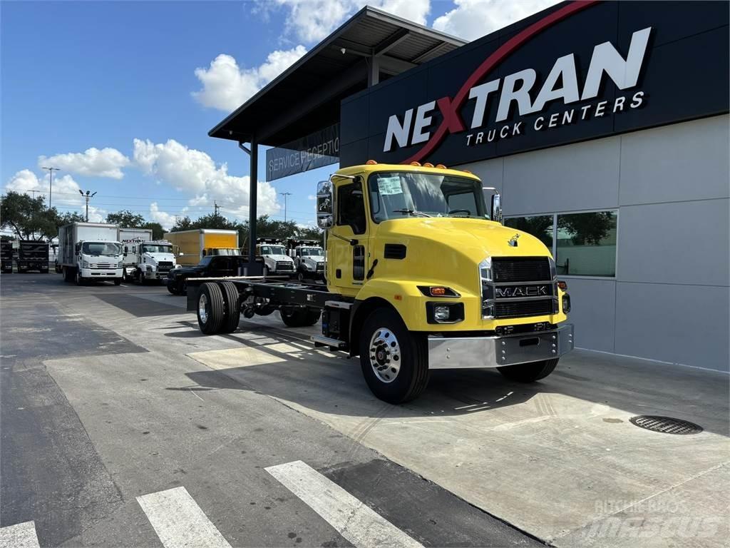 Mack MD7 42R Forestry - Others