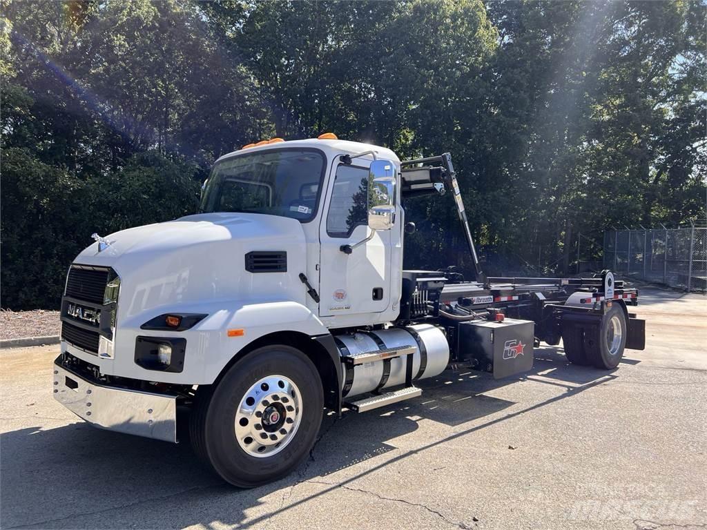 Mack MD7 42R Cab & Chassis Trucks