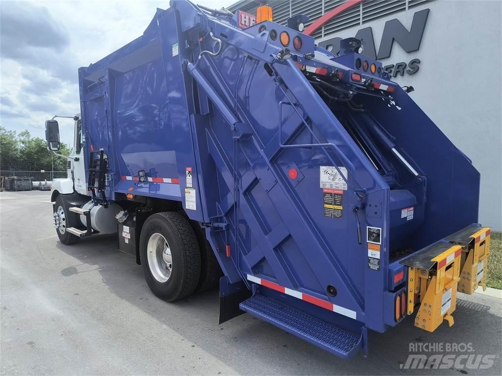 Mack MD7 42R Other Trucks