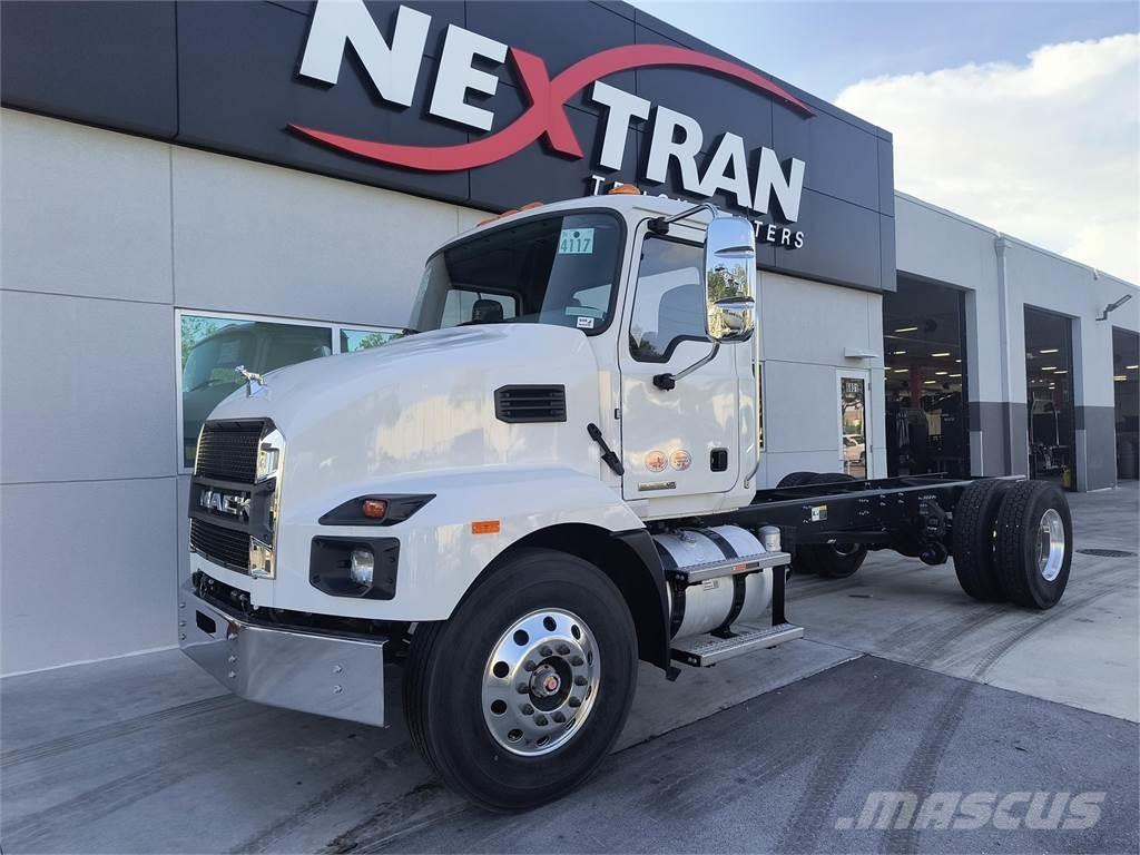 Mack MD7 42R Cab & Chassis Trucks