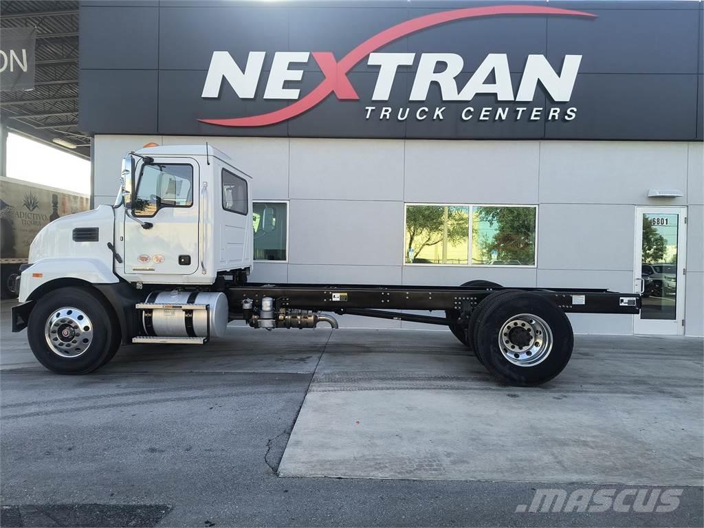 Mack MD7 42R Cab & Chassis Trucks