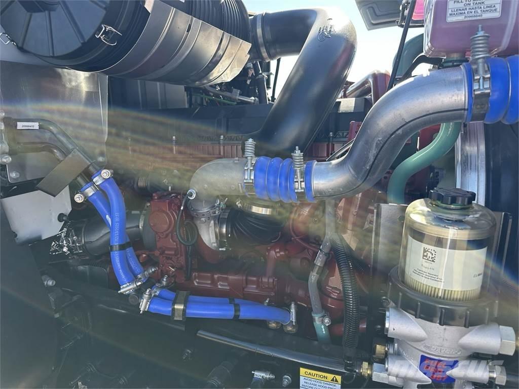 Mack PI64T Conventional Trucks / Tractor Trucks
