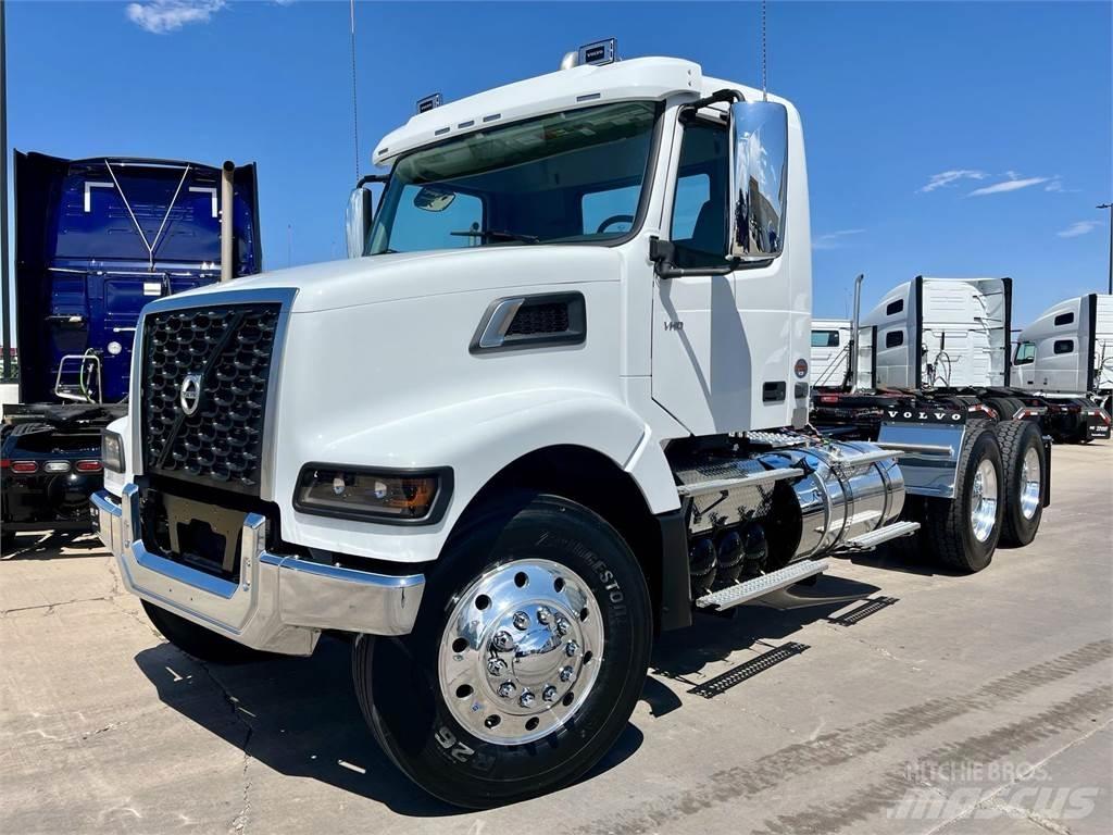 Volvo VHD64FT300 Conventional Trucks / Tractor Trucks