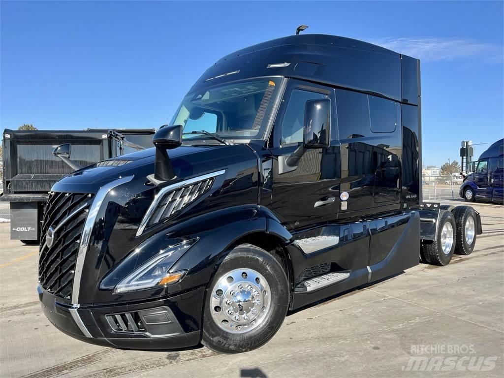 Volvo VNL64T640 Conventional Trucks / Tractor Trucks