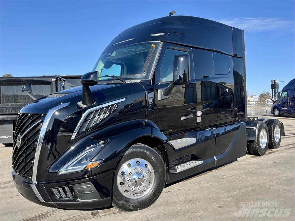 Volvo VNL64T640 Conventional Trucks / Tractor Trucks