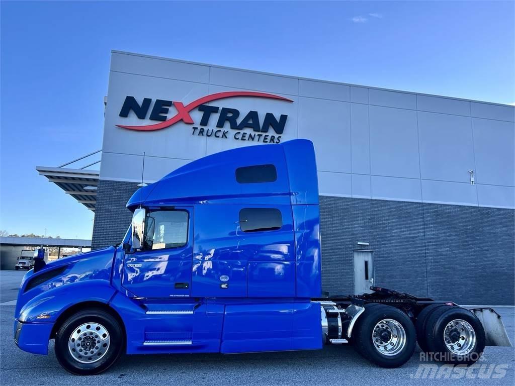 Volvo VNL64T760 Conventional Trucks / Tractor Trucks