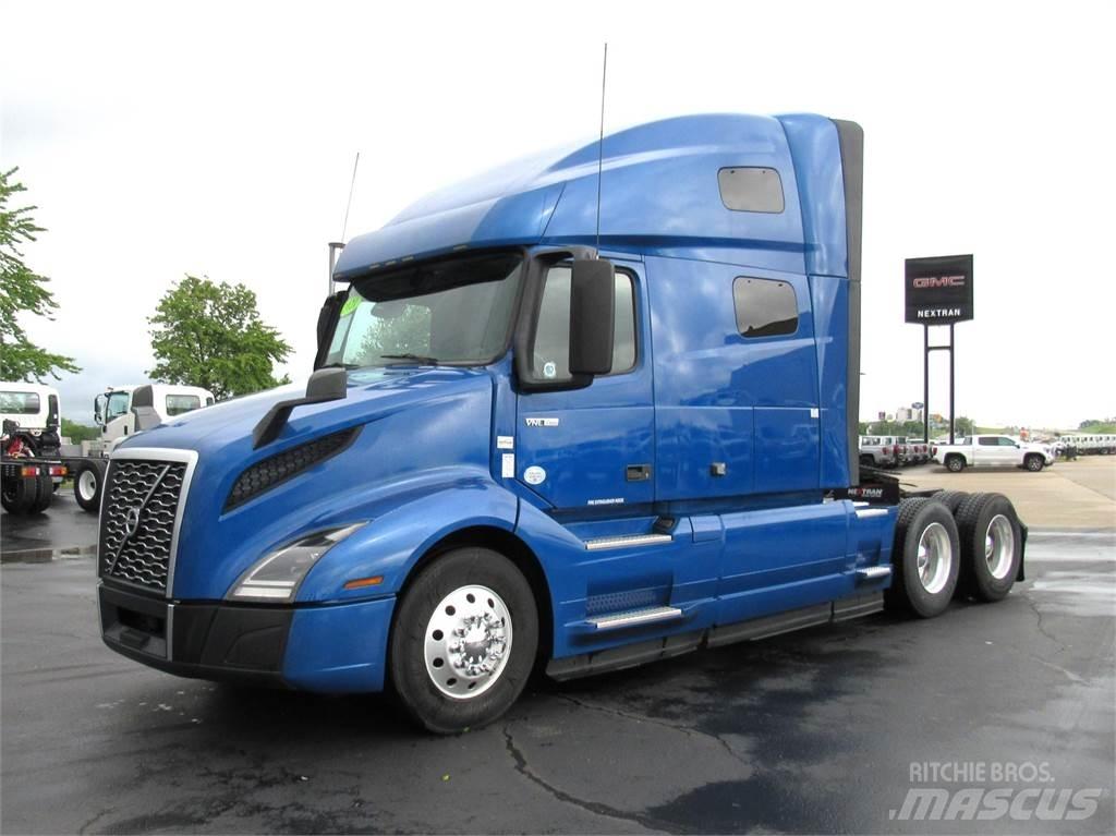 Volvo VNL64T760 Conventional Trucks / Tractor Trucks