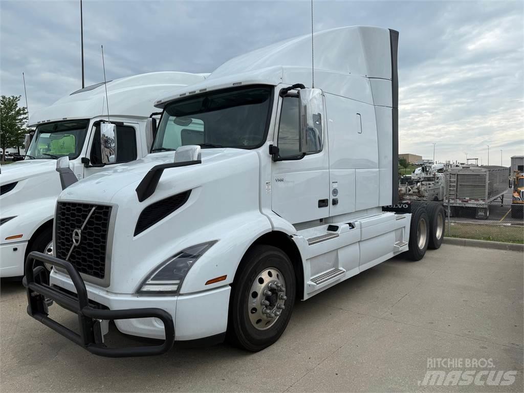 Volvo VNL64T760 Conventional Trucks / Tractor Trucks