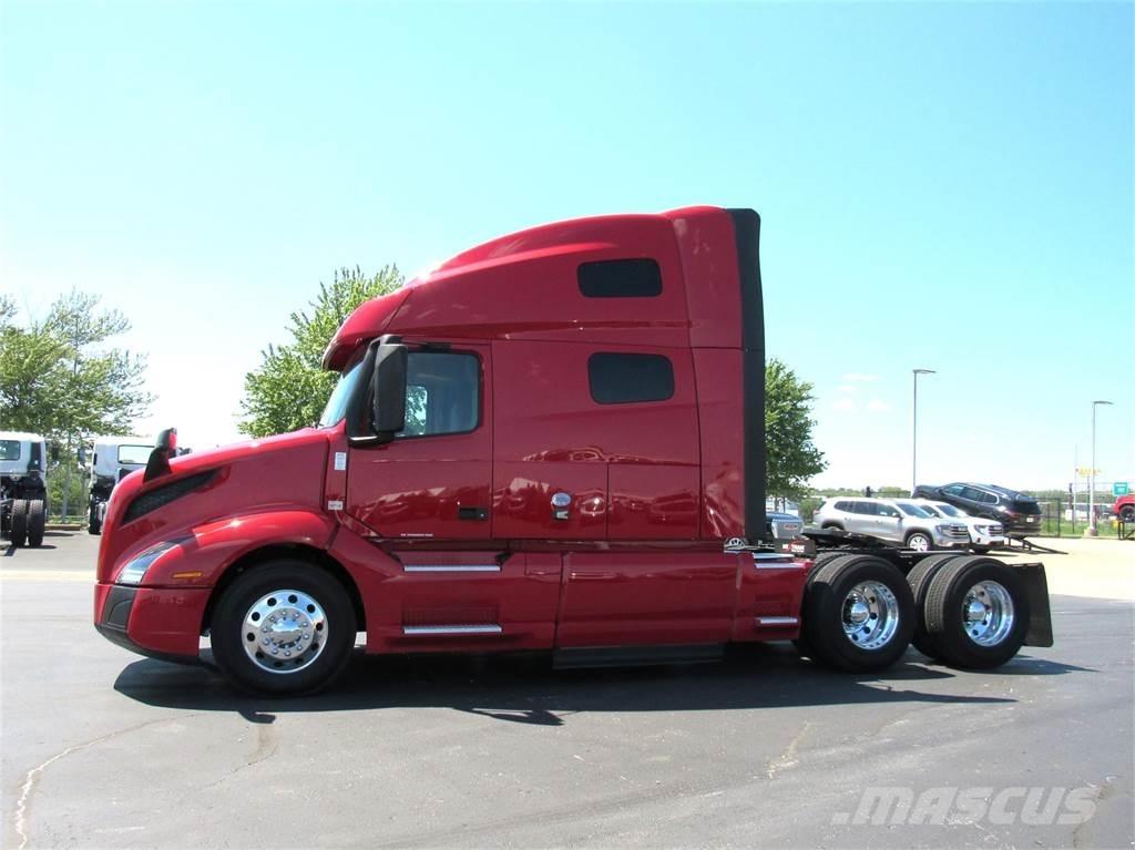 Volvo VNL64T760 Conventional Trucks / Tractor Trucks
