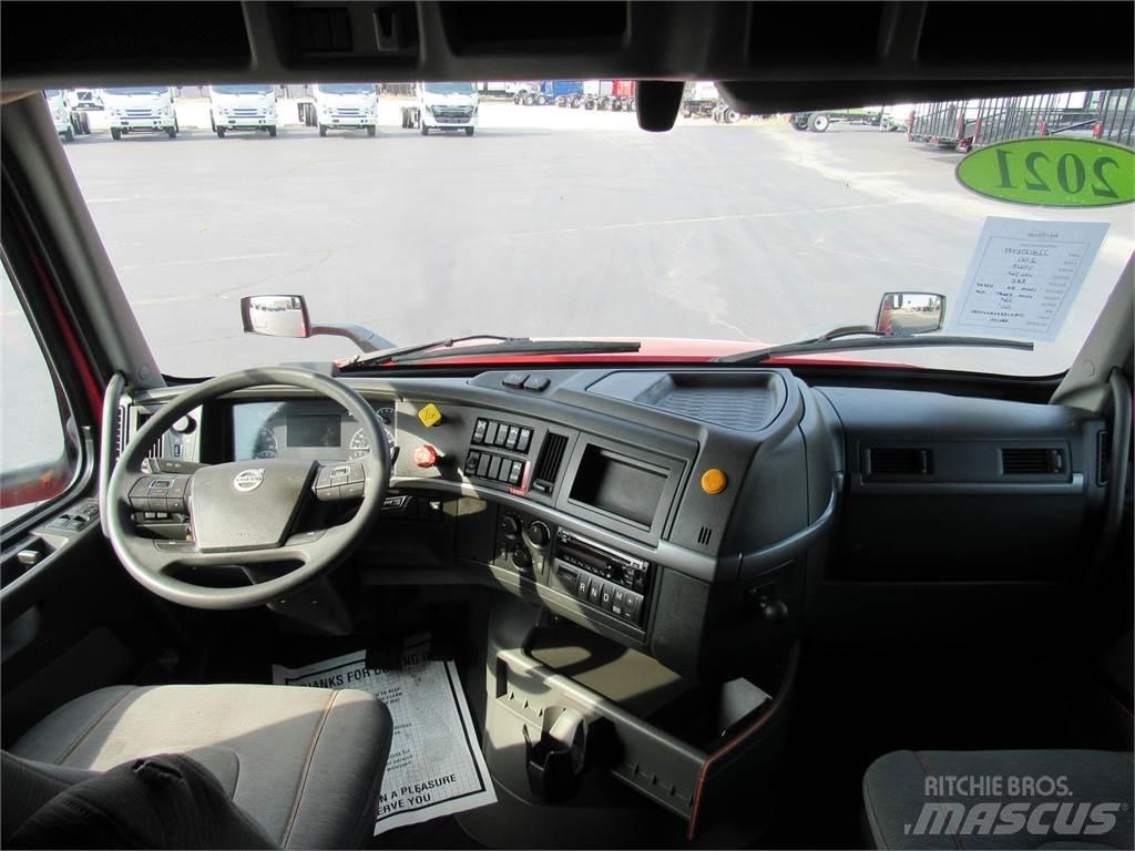 Volvo VNL64T760 Conventional Trucks / Tractor Trucks