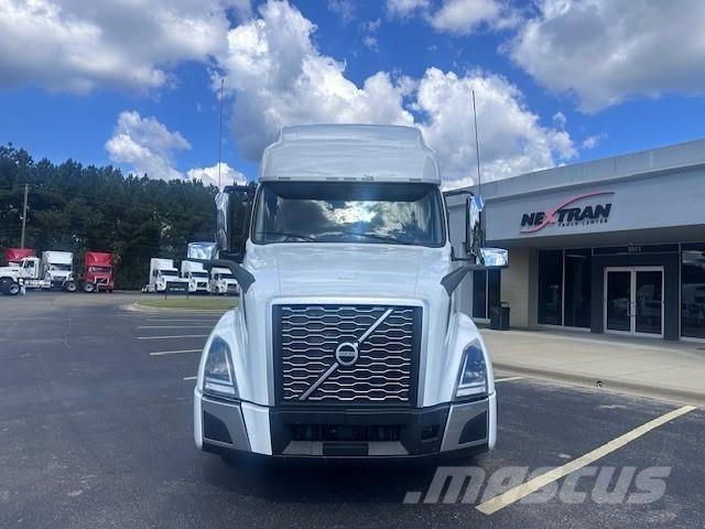 Volvo VNL64T760 Conventional Trucks / Tractor Trucks
