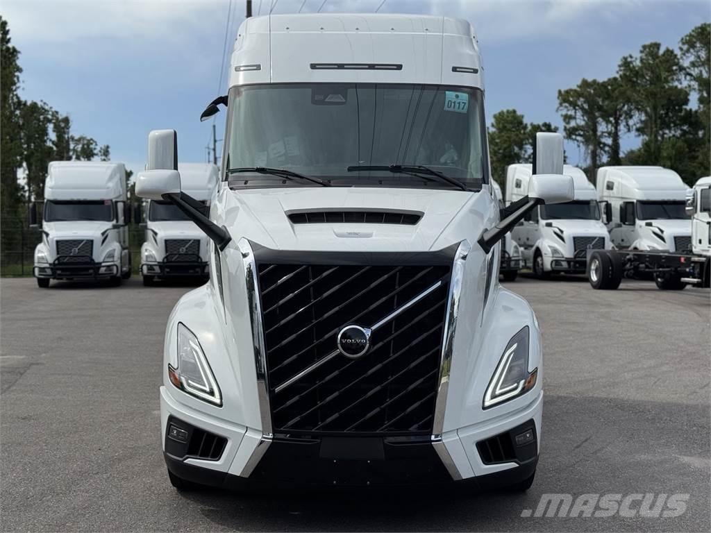 Volvo VNL64T840 Conventional Trucks / Tractor Trucks