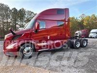 Volvo VNL64T860 Conventional Trucks / Tractor Trucks