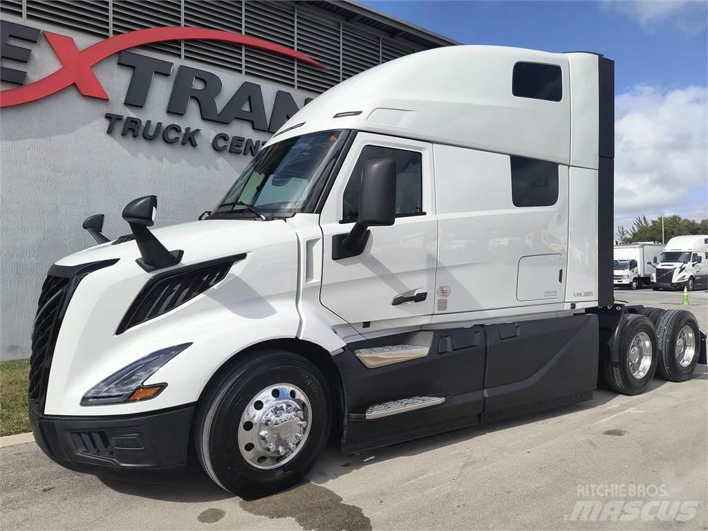 Volvo VNL64T860 Conventional Trucks / Tractor Trucks