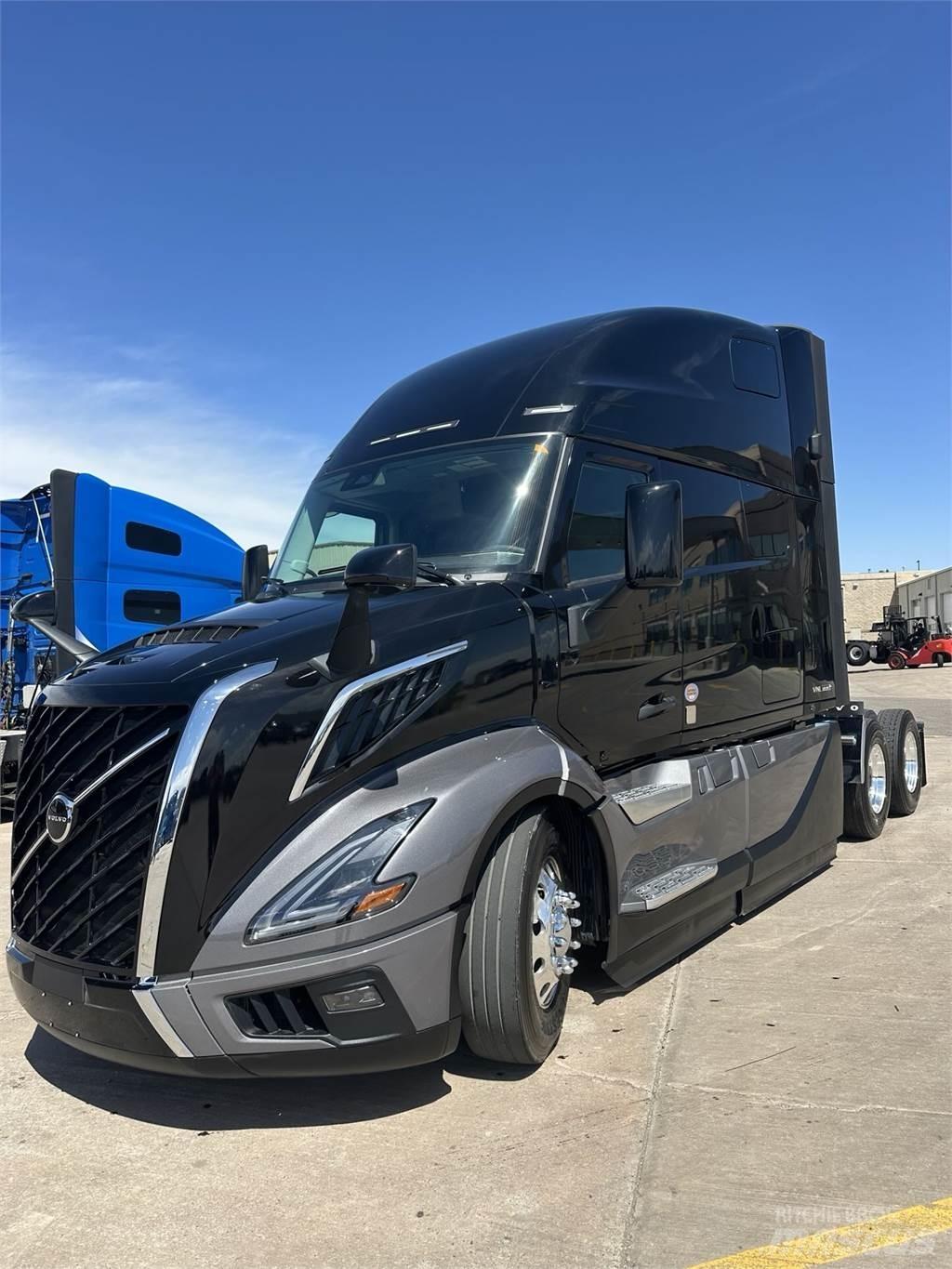 Volvo VNL64T860 Conventional Trucks / Tractor Trucks
