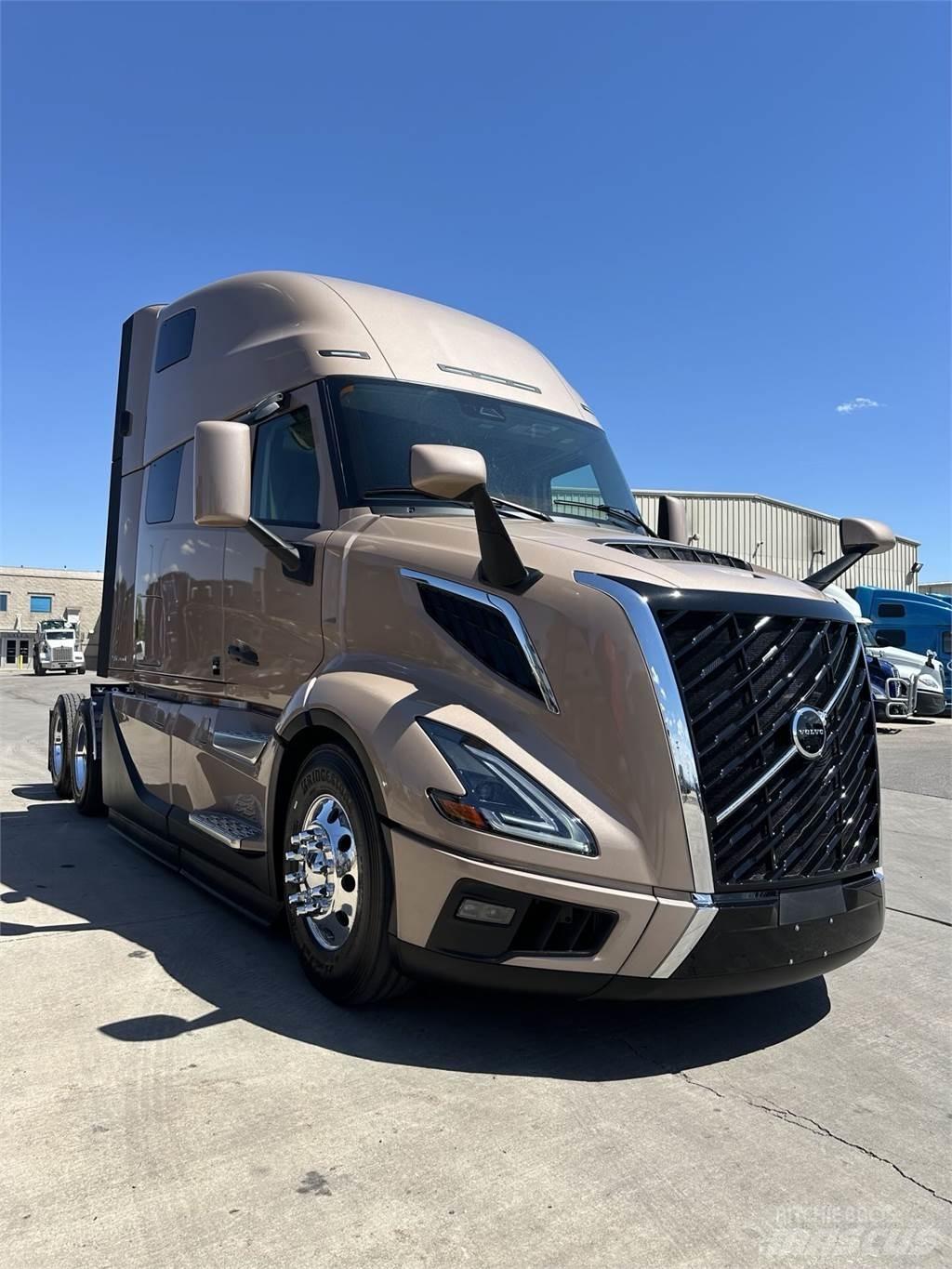 Volvo VNL64T860 Conventional Trucks / Tractor Trucks