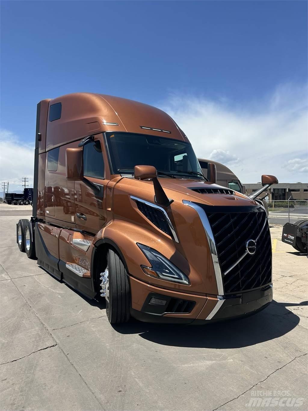 Volvo VNL64T860 Conventional Trucks / Tractor Trucks