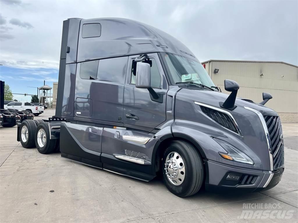 Volvo VNL64T860 Conventional Trucks / Tractor Trucks