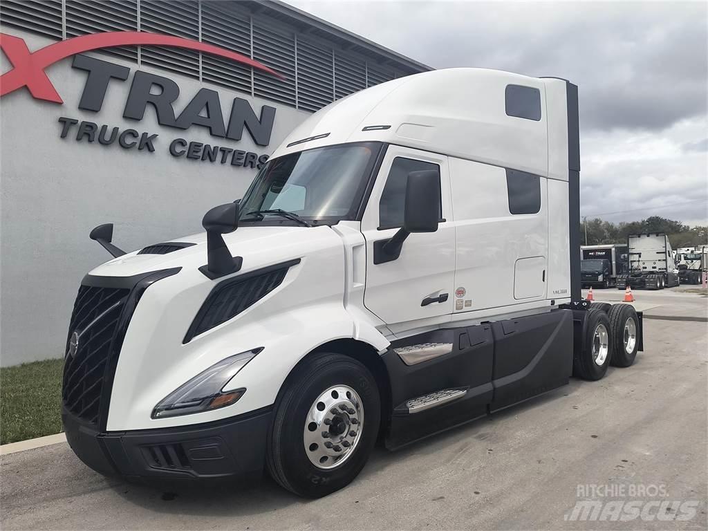 Volvo VNL64T860 Conventional Trucks / Tractor Trucks