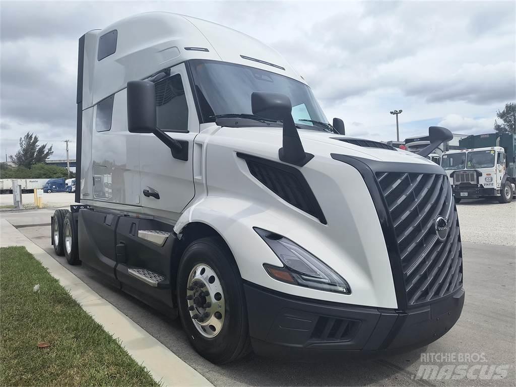 Volvo VNL64T860 Conventional Trucks / Tractor Trucks