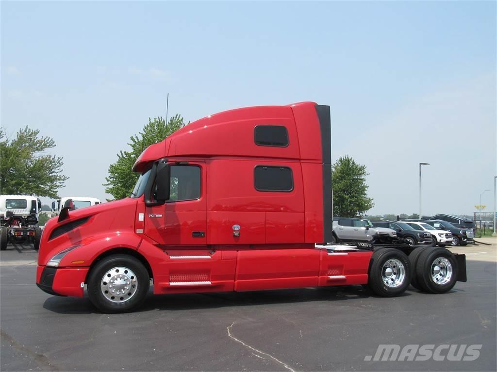 Volvo VNL64T860 Conventional Trucks / Tractor Trucks