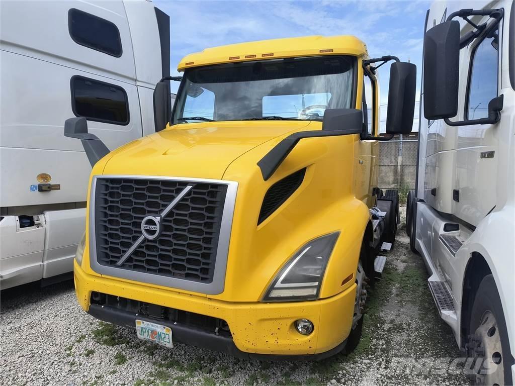 Volvo VNR64T Conventional Trucks / Tractor Trucks