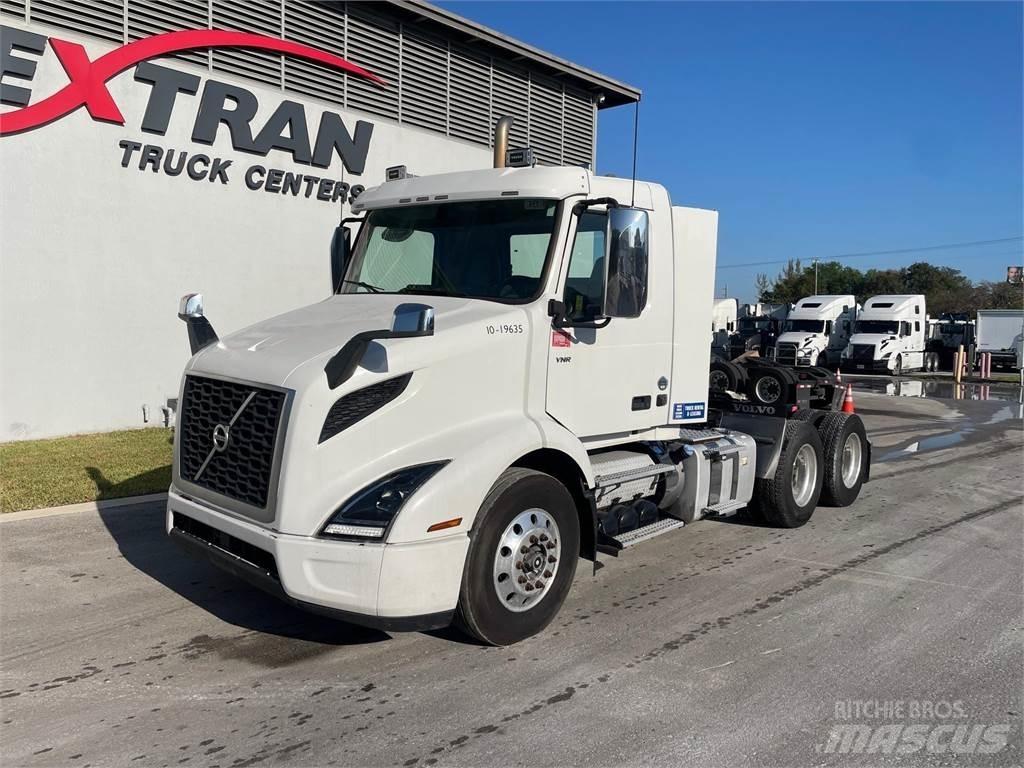 Volvo VNR64T Conventional Trucks / Tractor Trucks