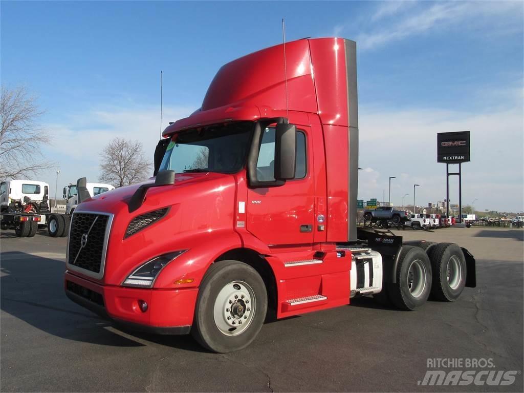 Volvo VNR64T300 Conventional Trucks / Tractor Trucks