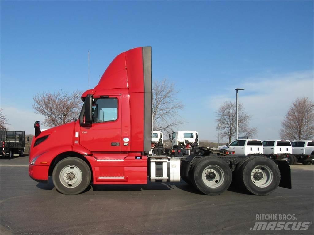 Volvo VNR64T300 Conventional Trucks / Tractor Trucks