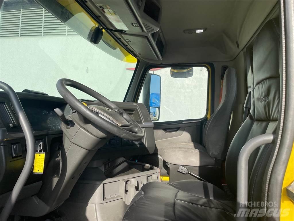 Volvo VNR64T300 Conventional Trucks / Tractor Trucks