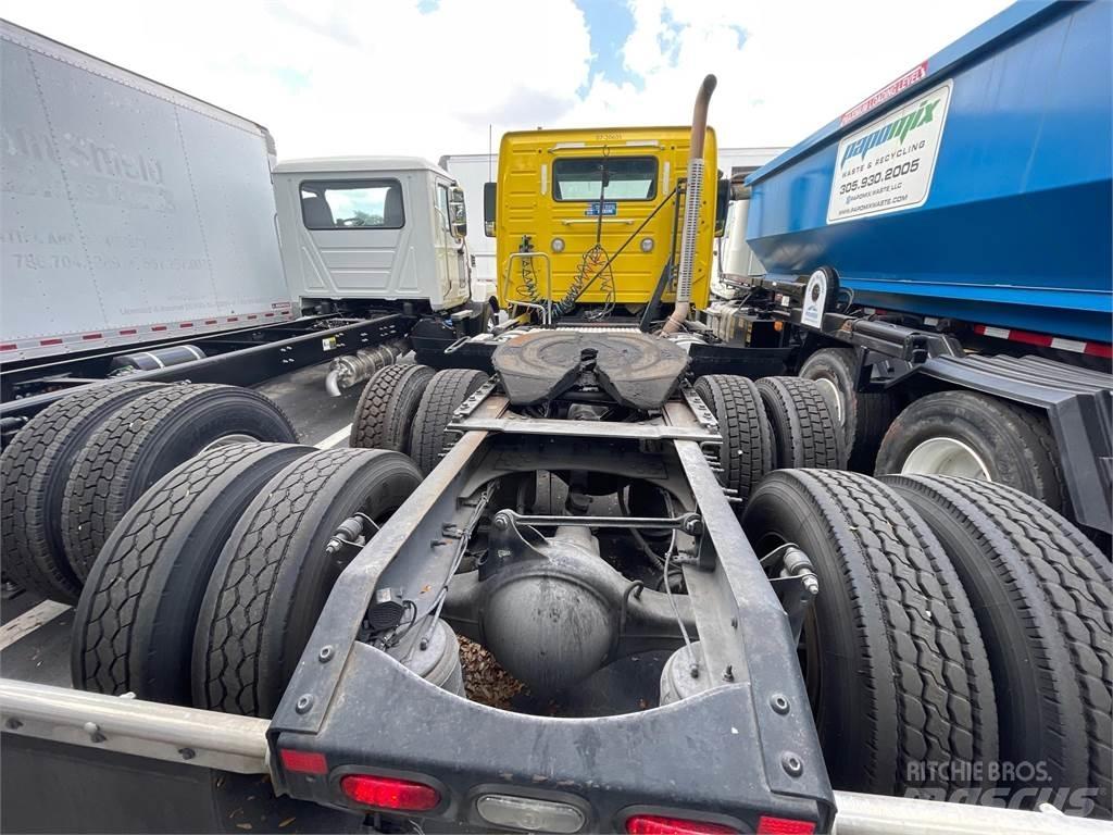Volvo VNR64T300 Conventional Trucks / Tractor Trucks